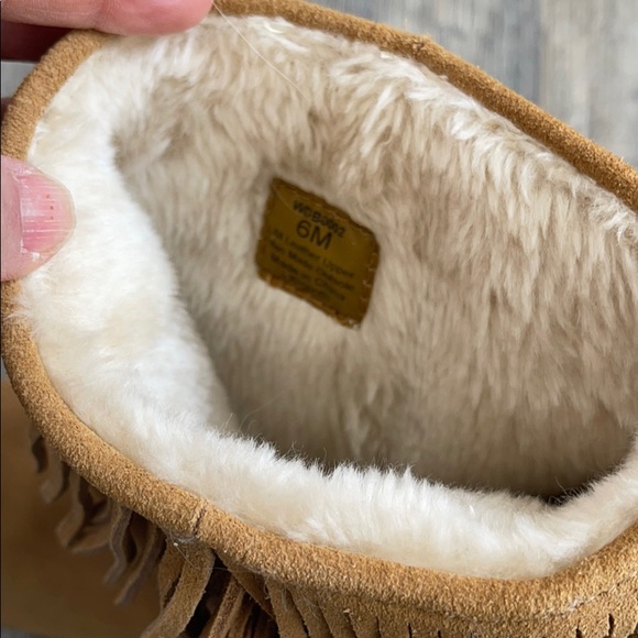 Fringe boots - Picture 3 of 3